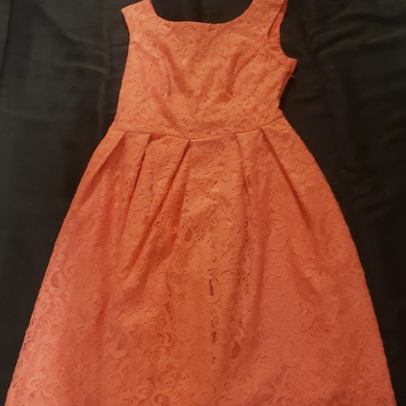 Dress - Picture 4 of 5